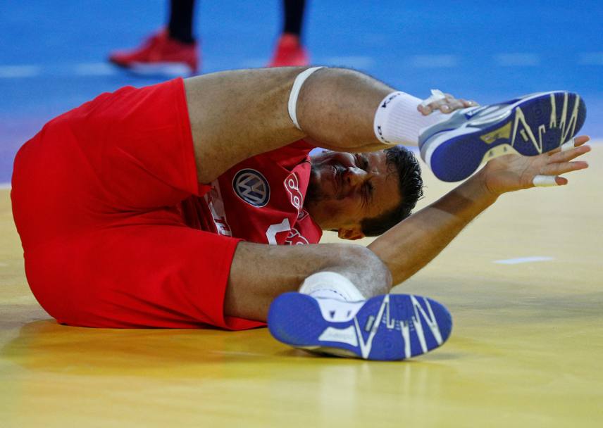 La rovinosa caduta di un giocatore tunisino nella sfida tutta africana Tunisia vs Angola 43 -34 (Reuters)